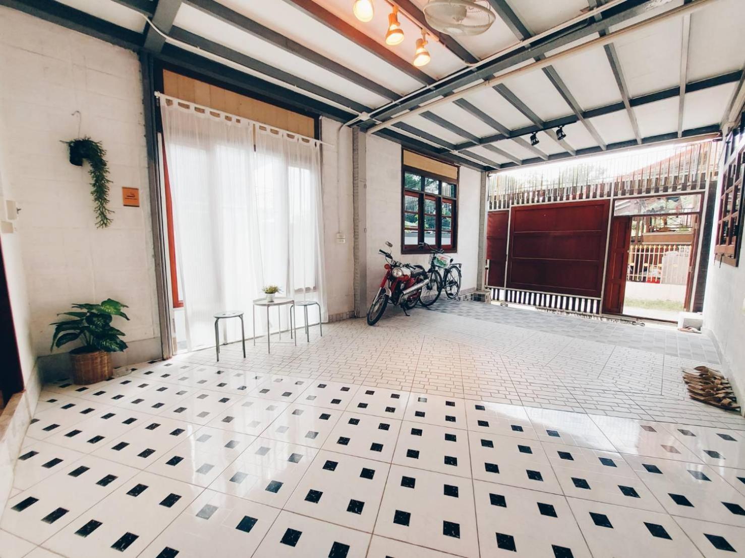 Apartmán The Warehouse - Ayutthaya Exteriér fotografie